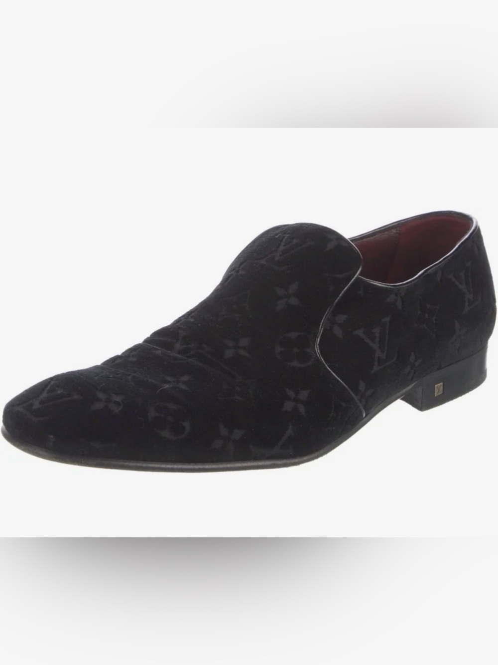 Louis Vuitton
LV Monogram Velvet Dress Loafers
Men's Size: LV 10 / US 11